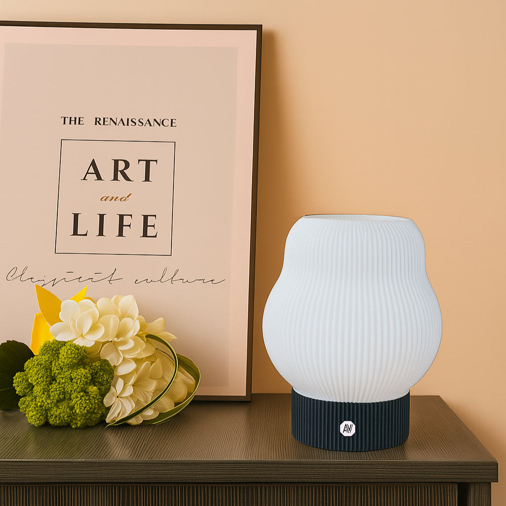Lampe design AubeVolume Cloud L Charbon – en plastique recyclé – luminaire décoratif dans ambiance moderne.