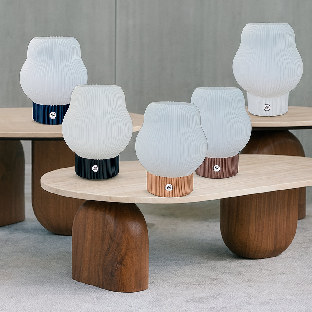 Collection de lampes Cloud L et S par AubeVolume – design en plastique recyclé – couleurs variées pour décoration durable.