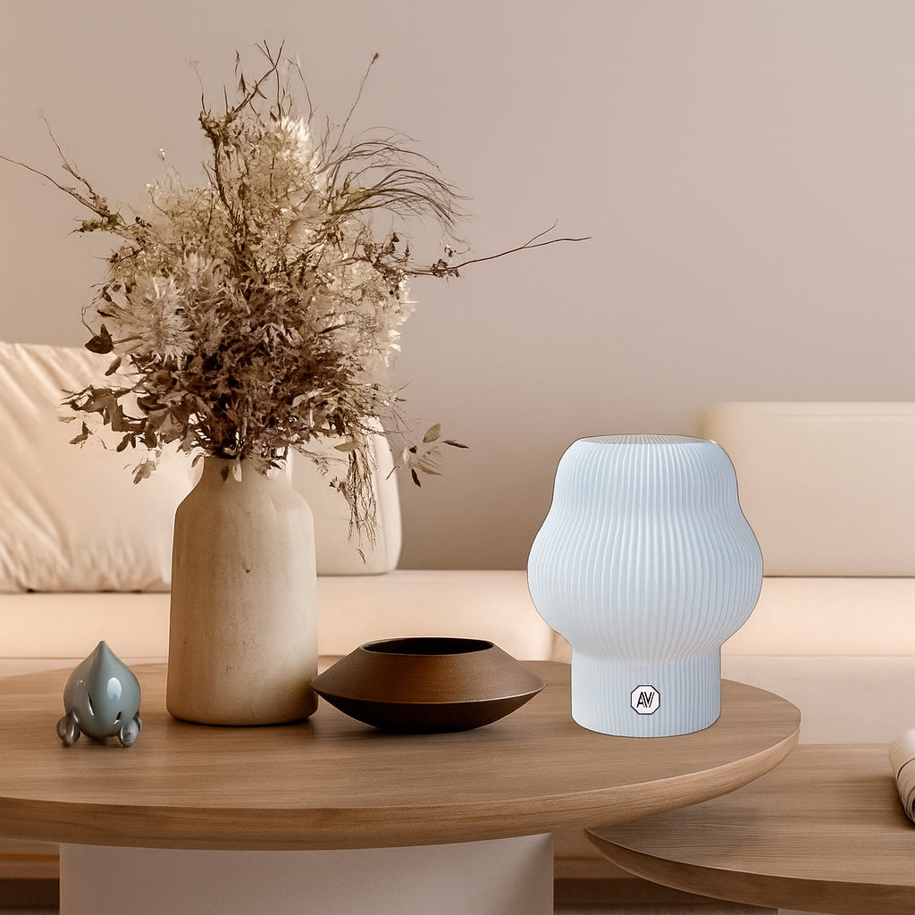 Lampe design AubeVolume Cloud M en Blanc – en plastique recyclé – style épuré pour intérieur moderne et durable.